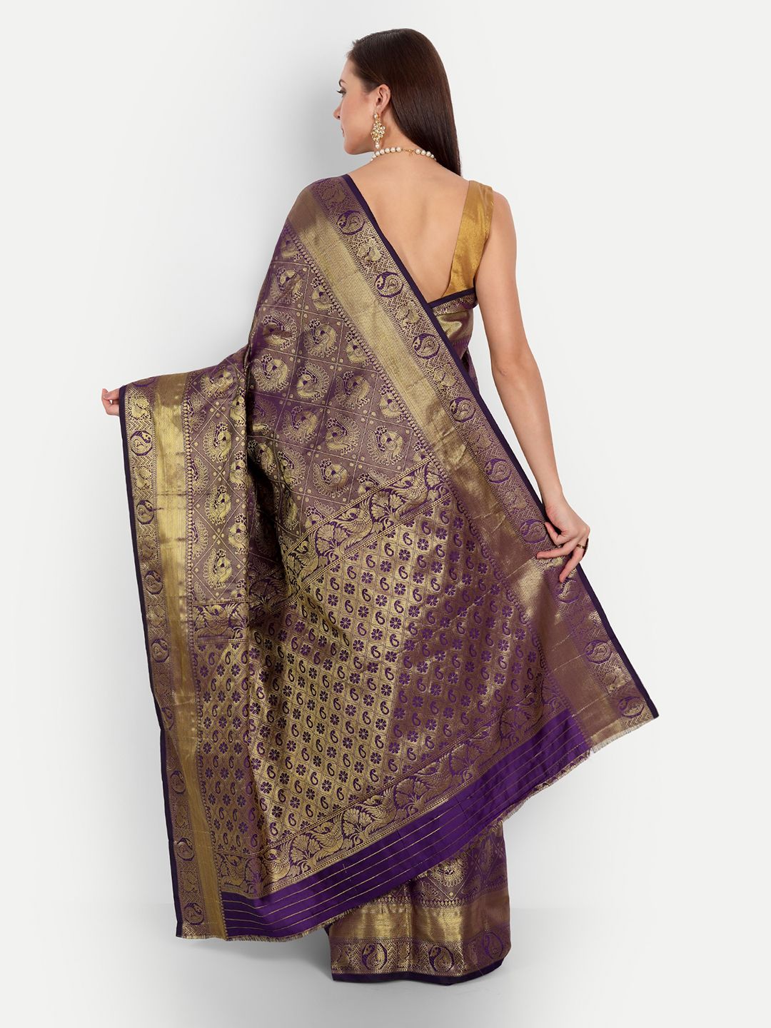 purple Color Pure Kanjivaram Silk Saree With Gold Zari Weaving Work  And Rich Pallu