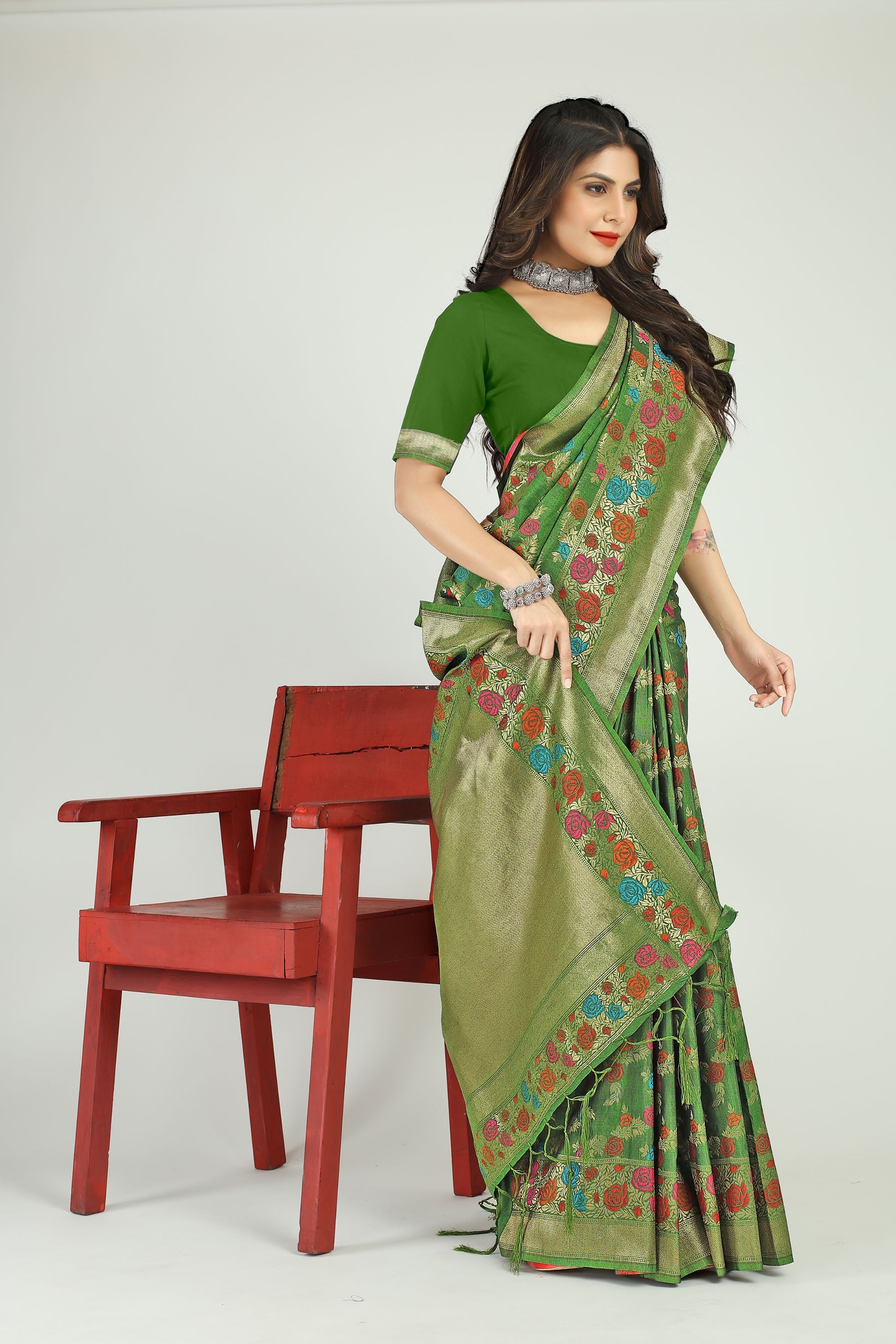 Green Toned Designer Linen Silk Saree Beautiful Meenakari Rose Design and Designer Pallu.