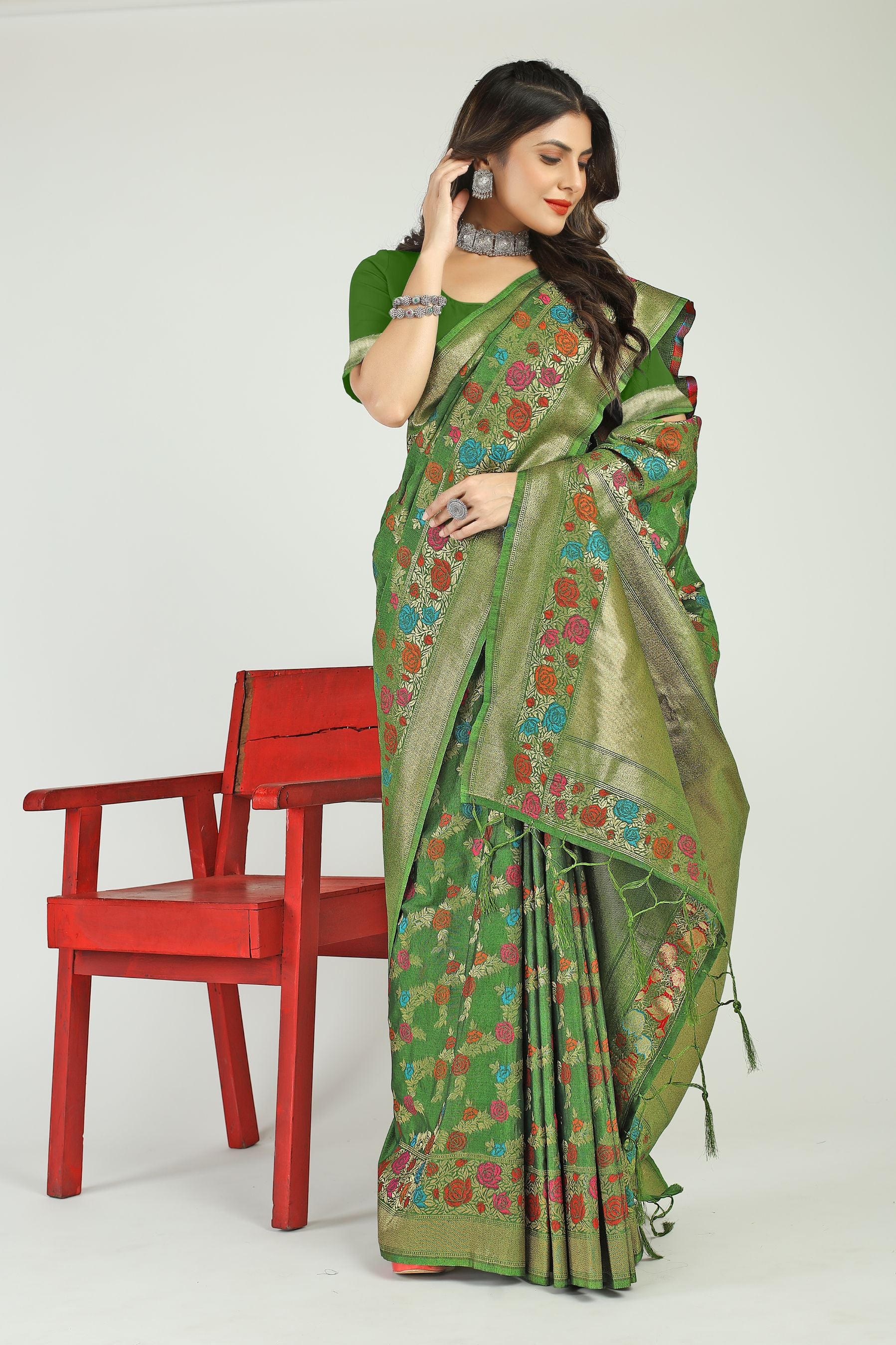 Green Toned Designer Linen Silk Saree Beautiful Meenakari Rose Design and Designer Pallu.