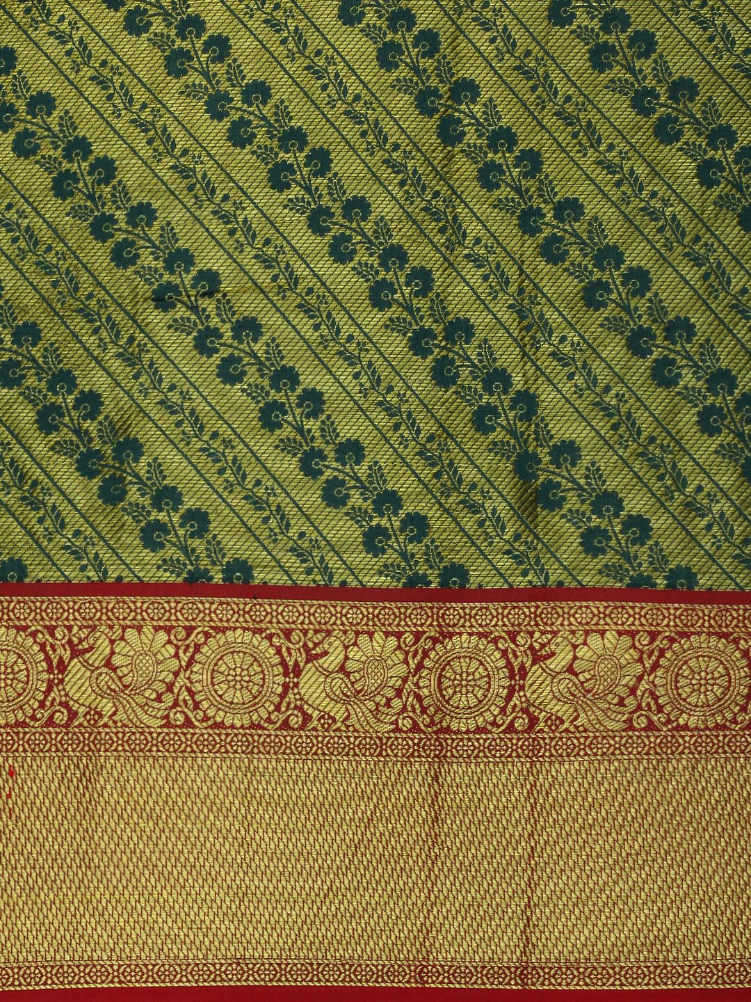 Green color Luxurious Kanchipuram Sarees