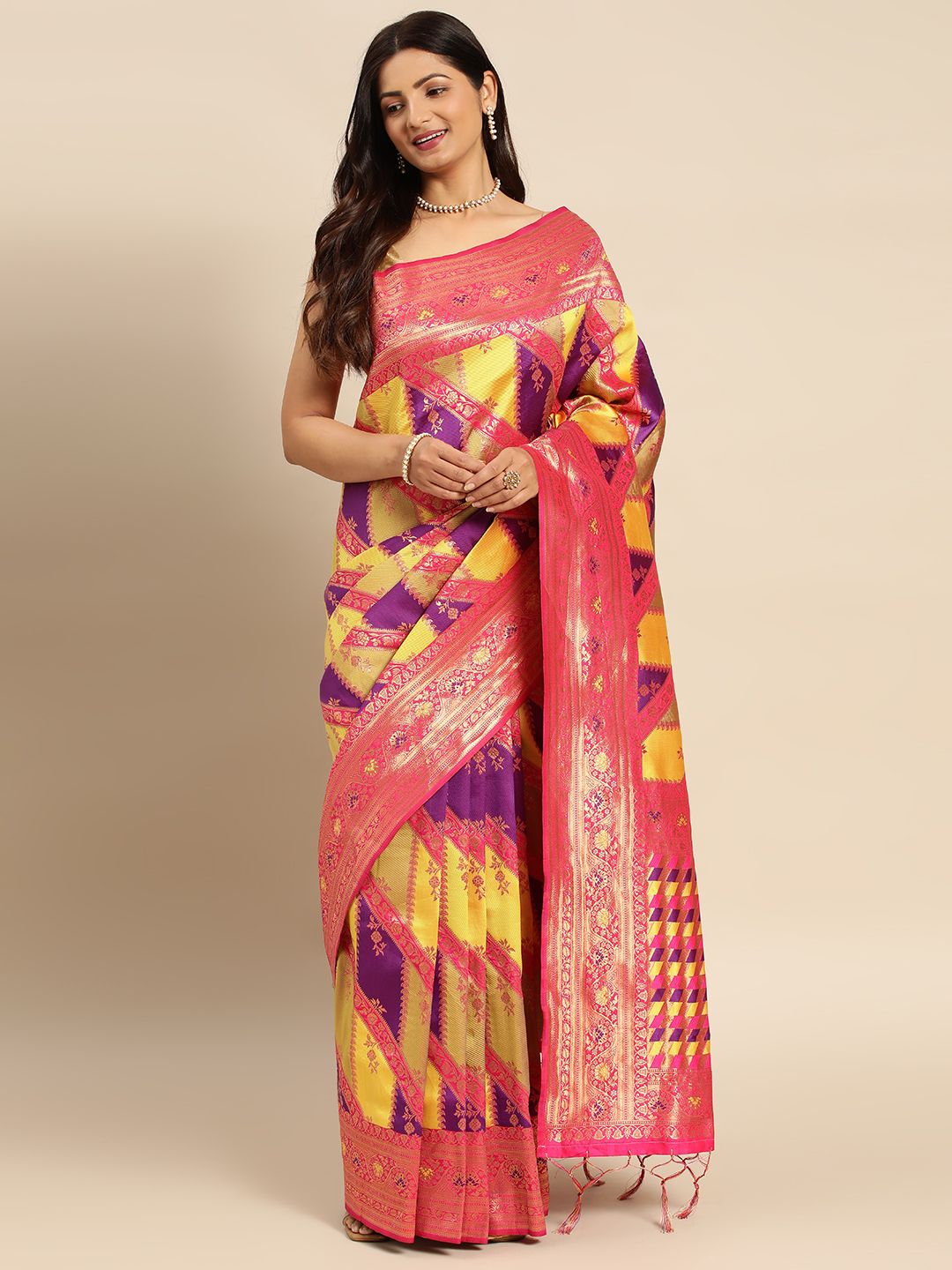 Pink Color Gorgeous Zari Border Silk Saree Perfect Blend of Tradition and Glamour