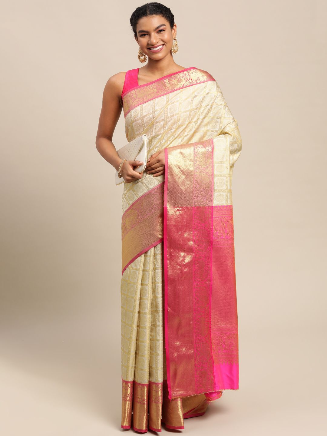 White color New kanchipuram pattu silk saree with contrast bodar and pallu