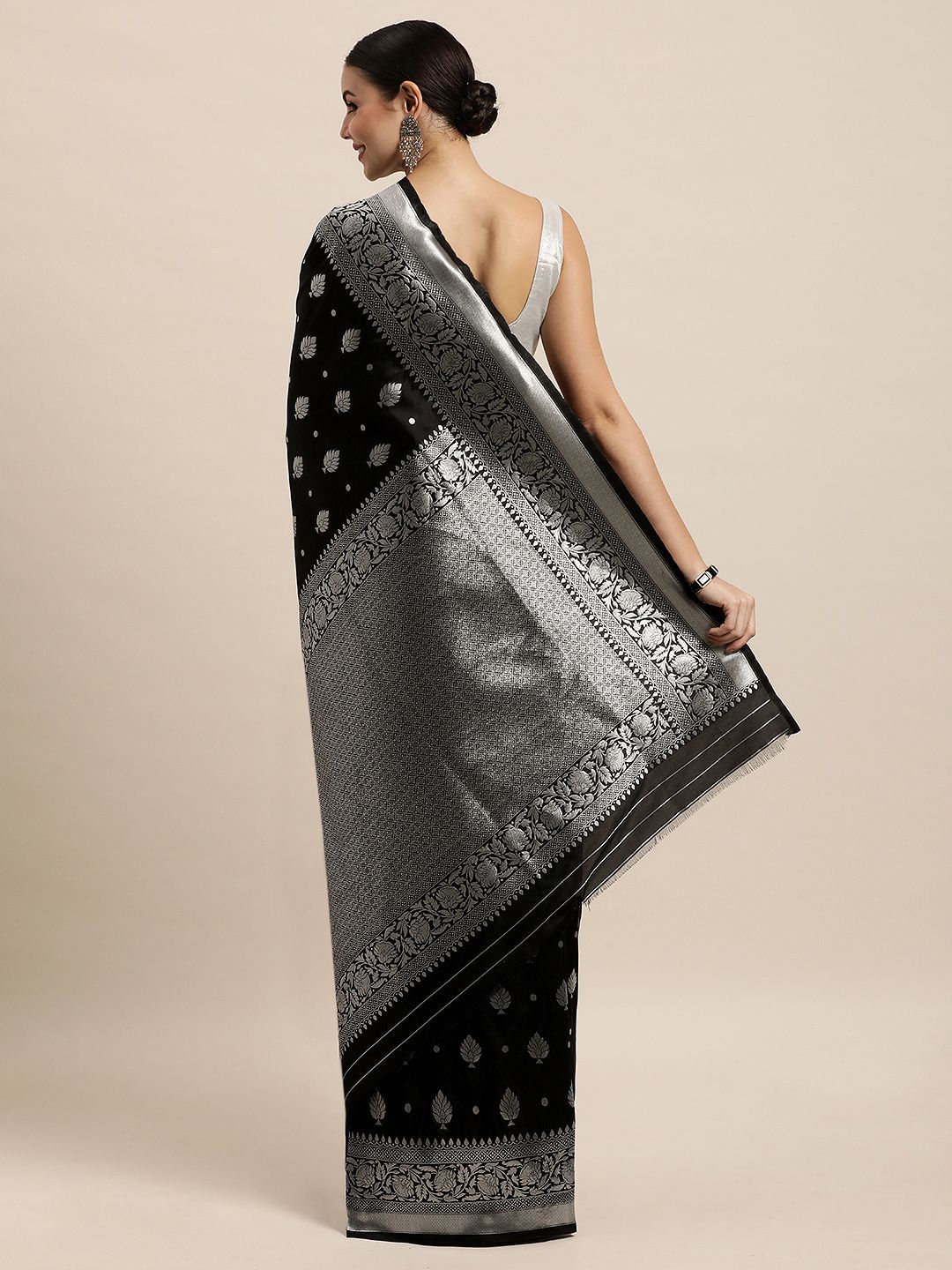 Black And Silver Toned Silk Saree Special Wedding Edition
