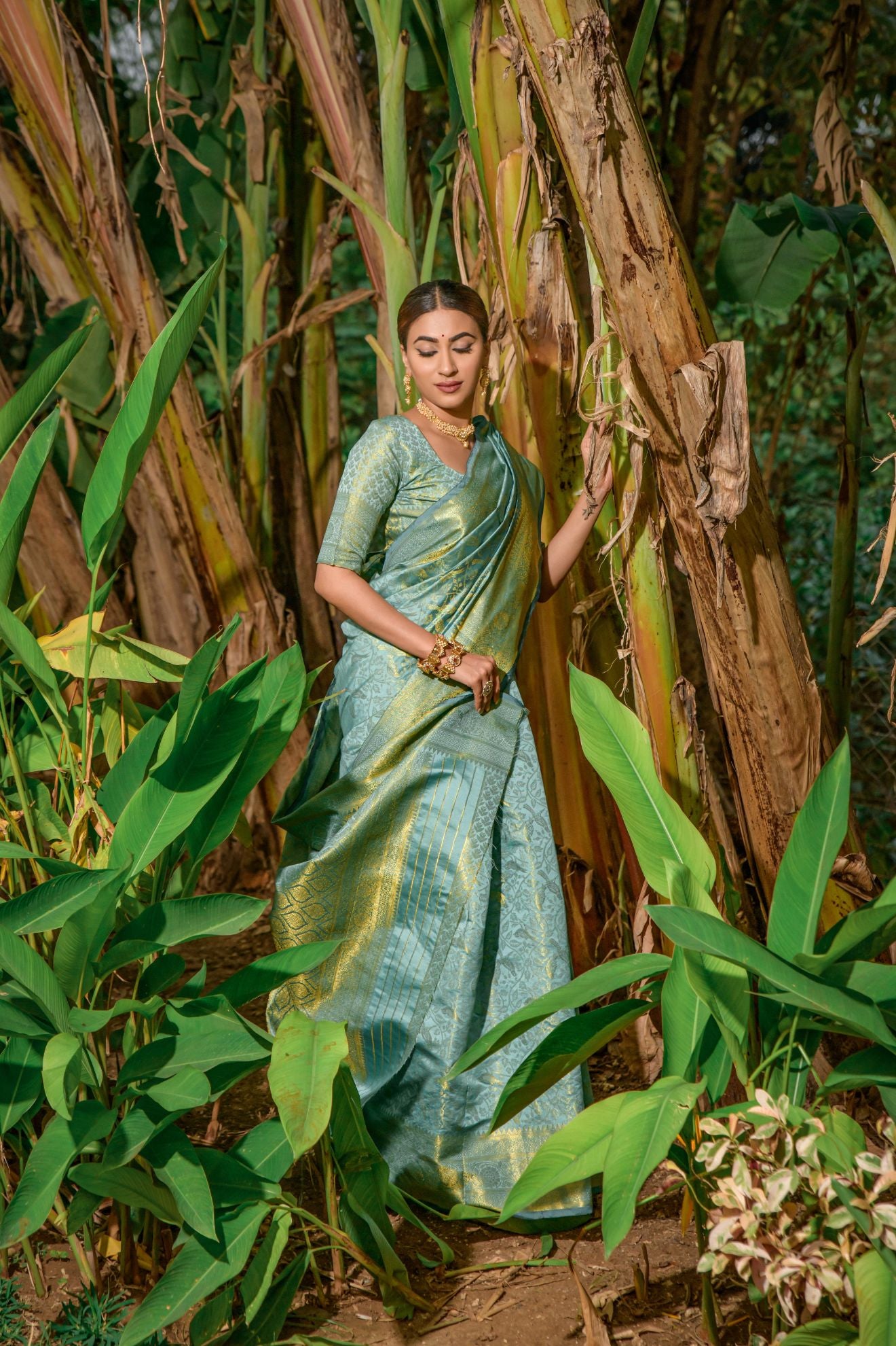 Sea Green Toned Traditional Kanjivaram Silk Saree and Gold Zari Weaving Work