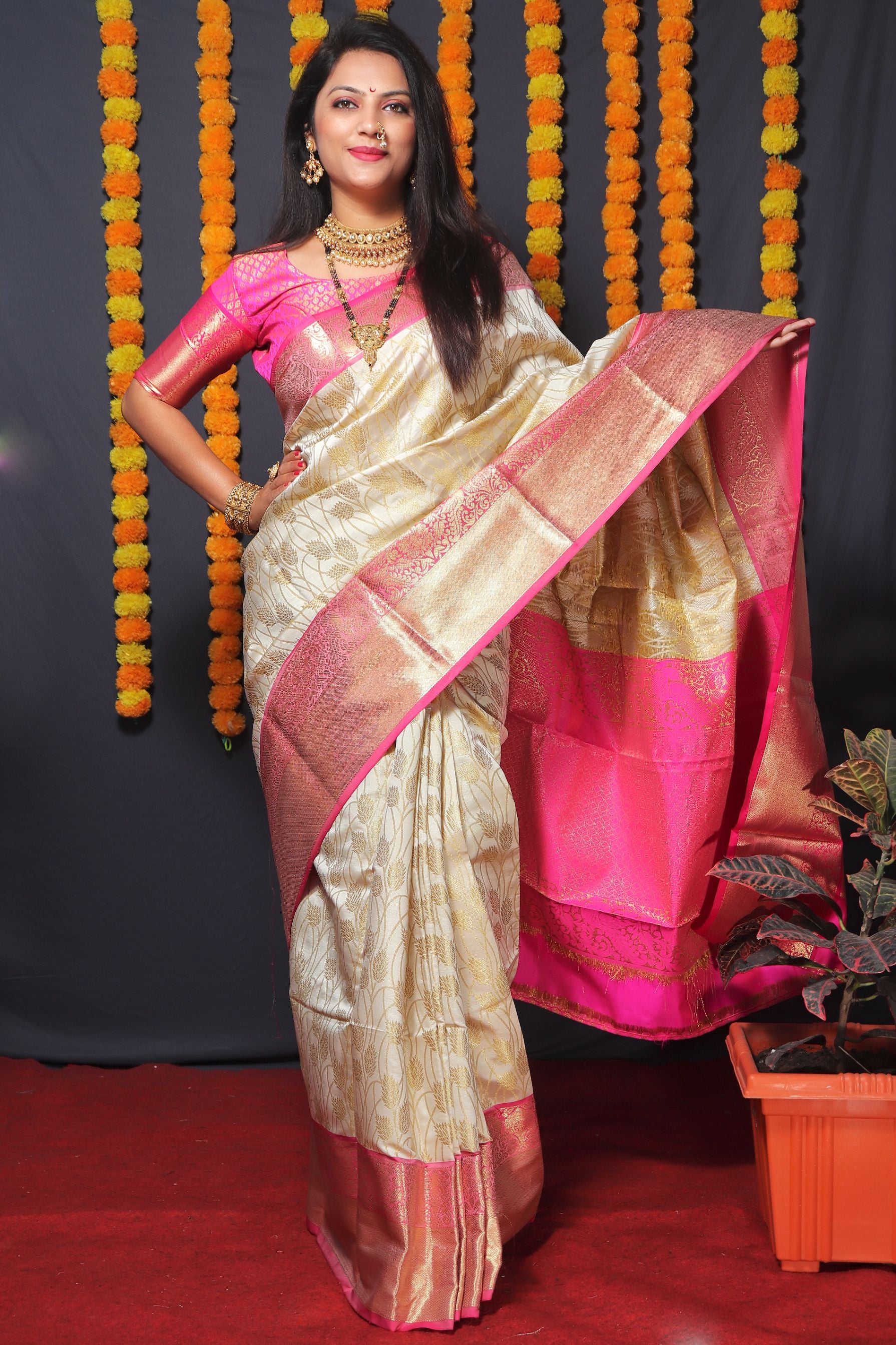 White color kanchipuram south silk saree and gold zari weaving with contrast bodar and contrast blouse