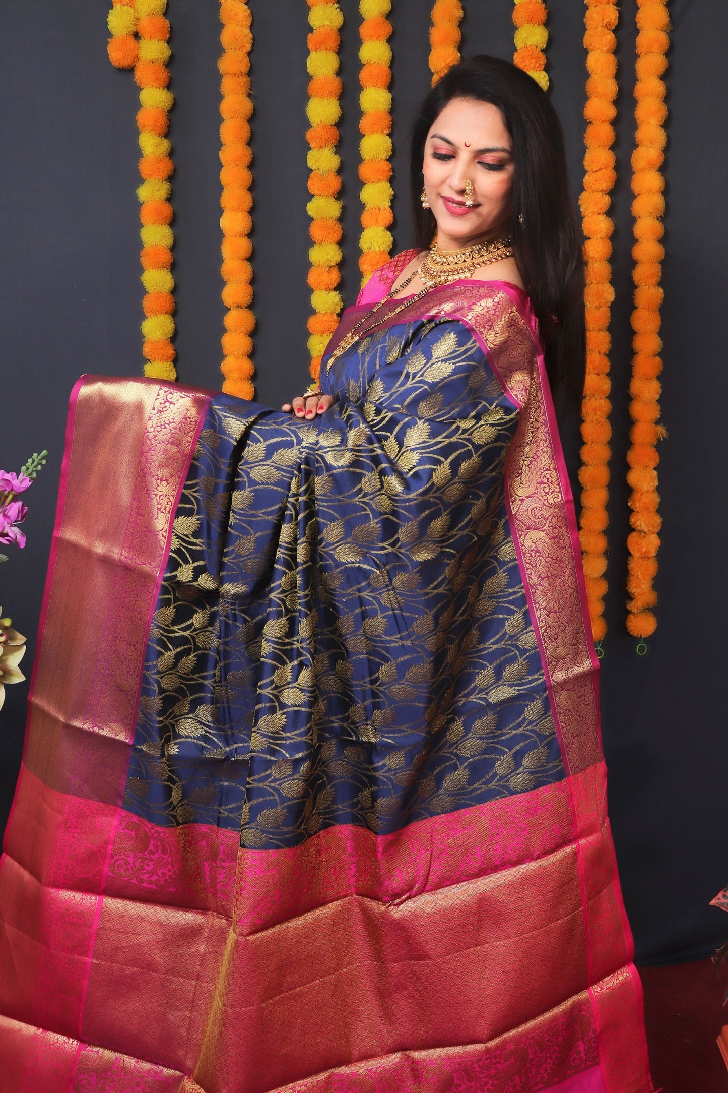 Navy Blue Color Kanchipuram South Silk Saree And Gold Zari Weaving With Contrast Bodar And Contrast Blouse