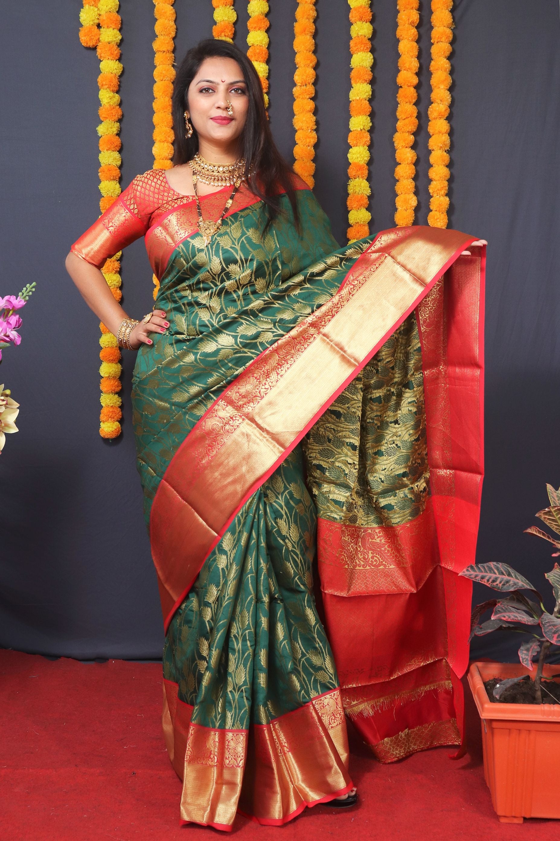Green color kanchipuram south silk saree and gold zari weaving with contrast bodar and contrast blouse