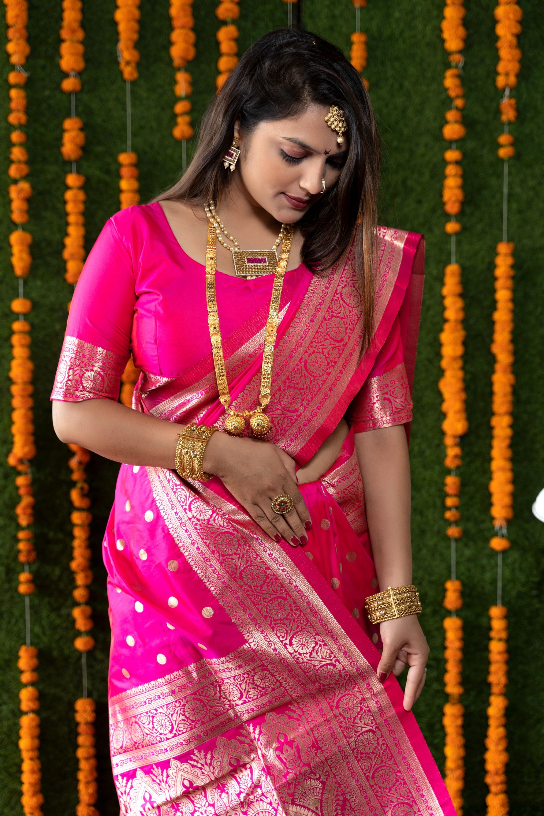 Pink Ethnic Motifs Zari Pure Silk Banarasi Saree