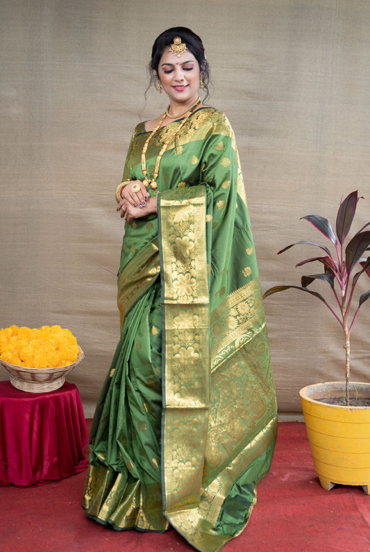 Perrot green Pure Paithani silk Gold Zari Weaving work beautiful saree and blouse