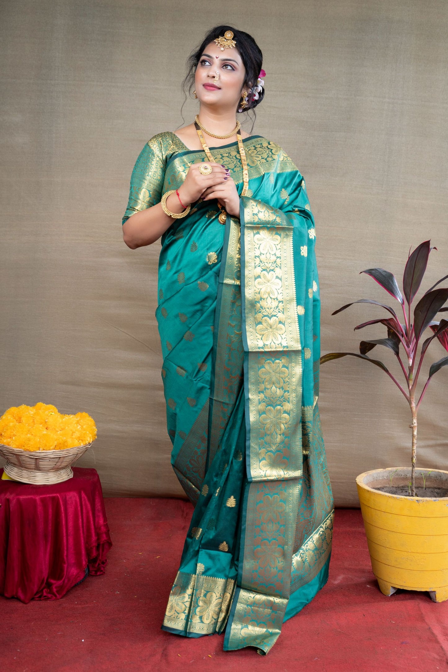 Green Pure Paithani Silk Gold Zari Weaving Work Beautiful Saree And Blouse