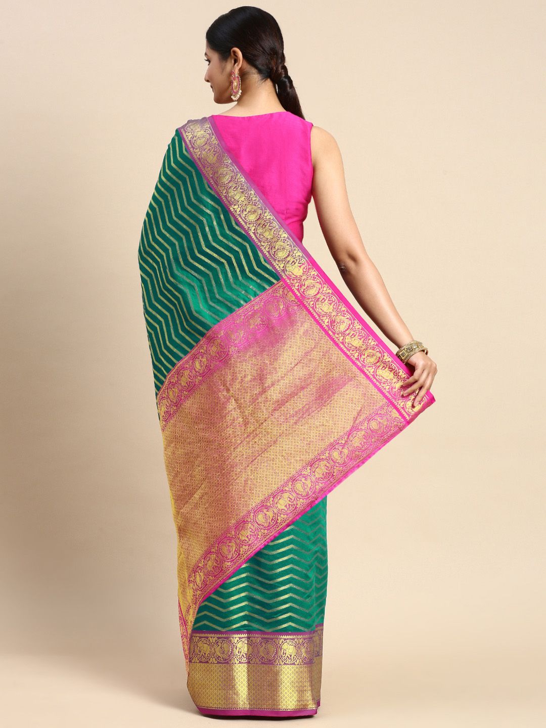 Rama Color Handloom Kanchipuram Silk Saree With Contrast Border and Pallu