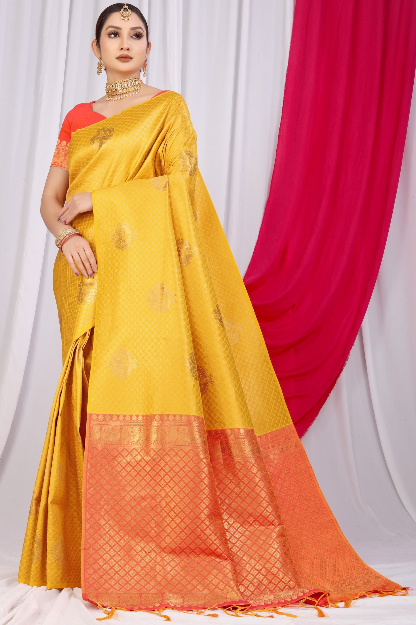 Yellow Toned Ethnic Motif New Look Woven Design Zari Kanjeevaram Saree